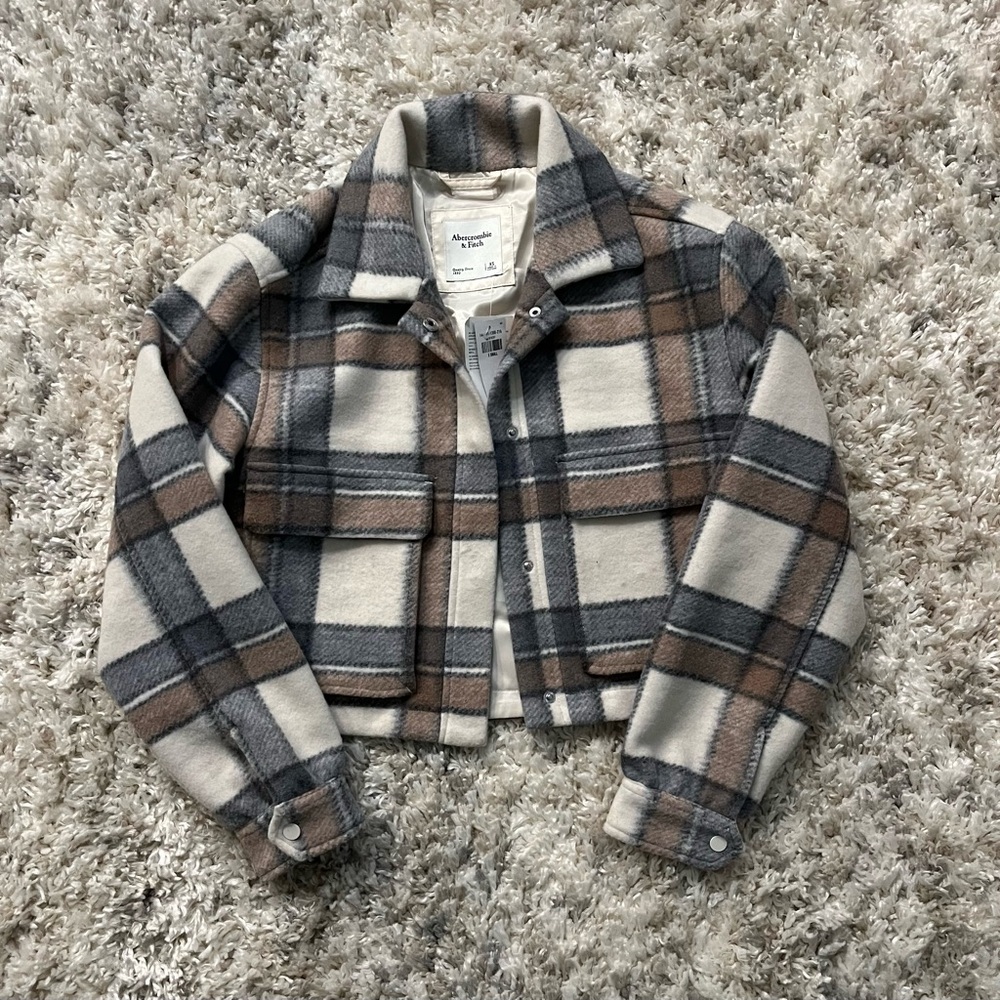 Abercrombie & Fitch Plaid Button-Up Jacket